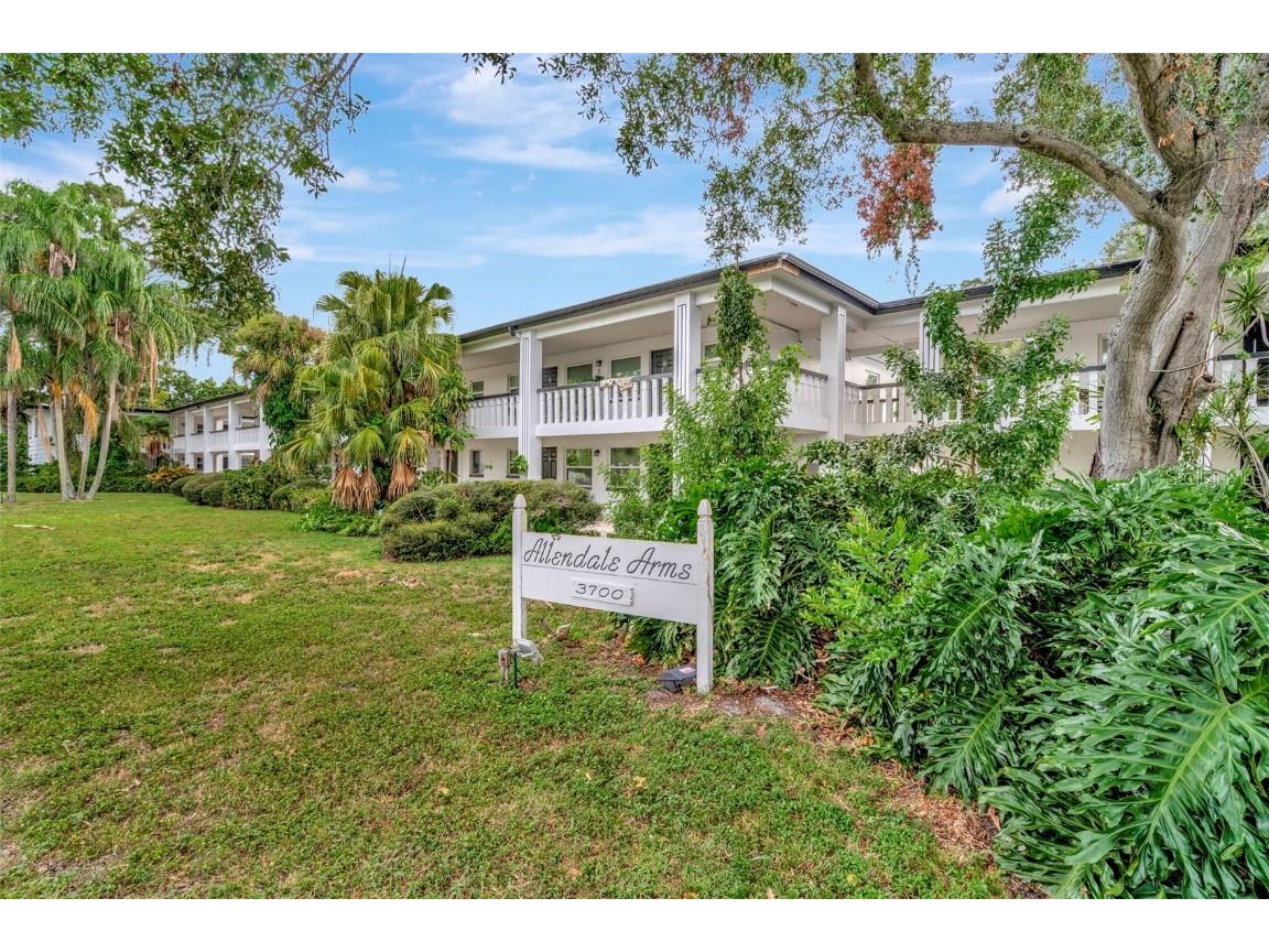 3700 Haines Road N #10 Saint Petersburg FL 33704 U8225823 image1