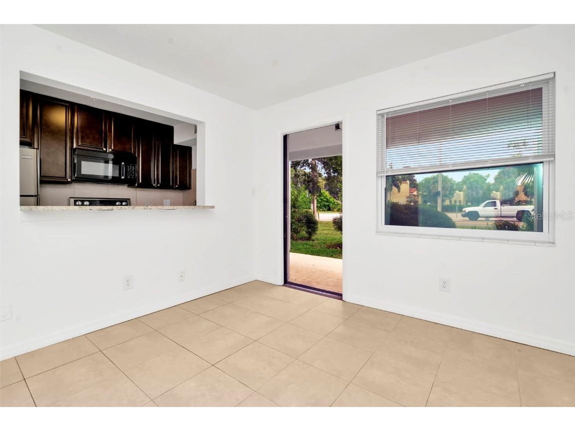 3700 Haines Road N #11 Saint Petersburg FL 33704 U8214638 image1