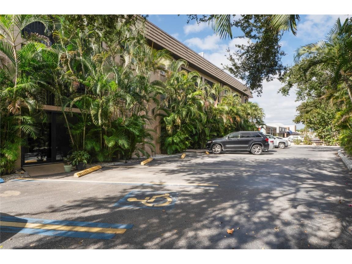 3700 S Osprey Avenue #102 Sarasota FL 34239 TB8454907 image35