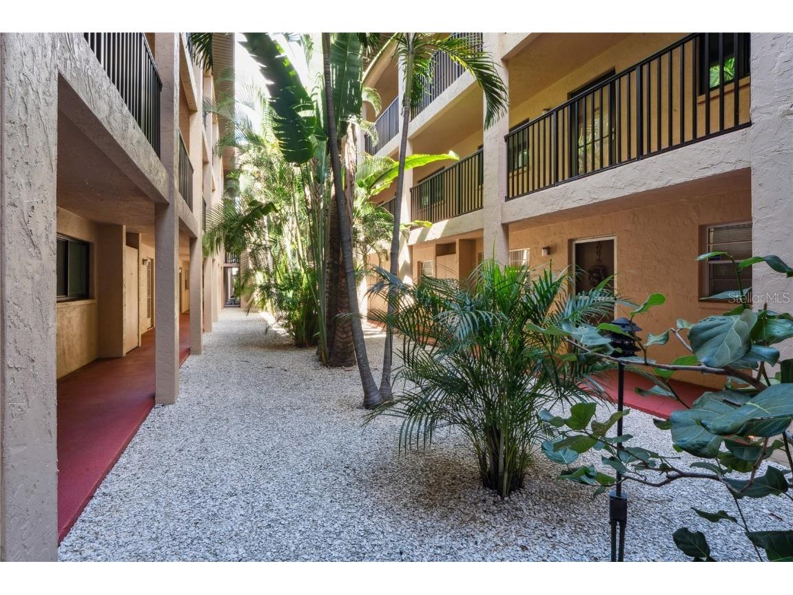 3700 S Osprey Avenue #102 Sarasota FL 34239 TB8454907 image39