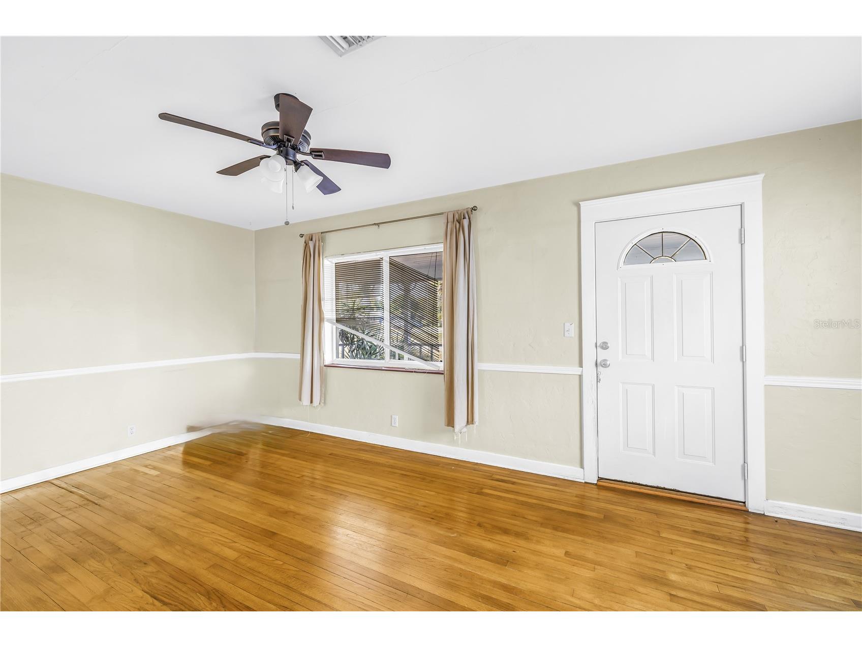3701 26th Street N Saint Petersburg FL 33713 TB8467558 image10