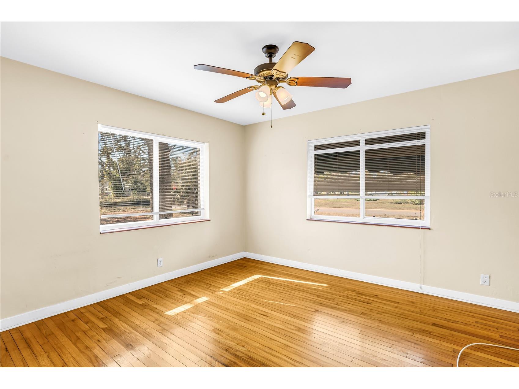 3701 26th Street N Saint Petersburg FL 33713 TB8467558 image22
