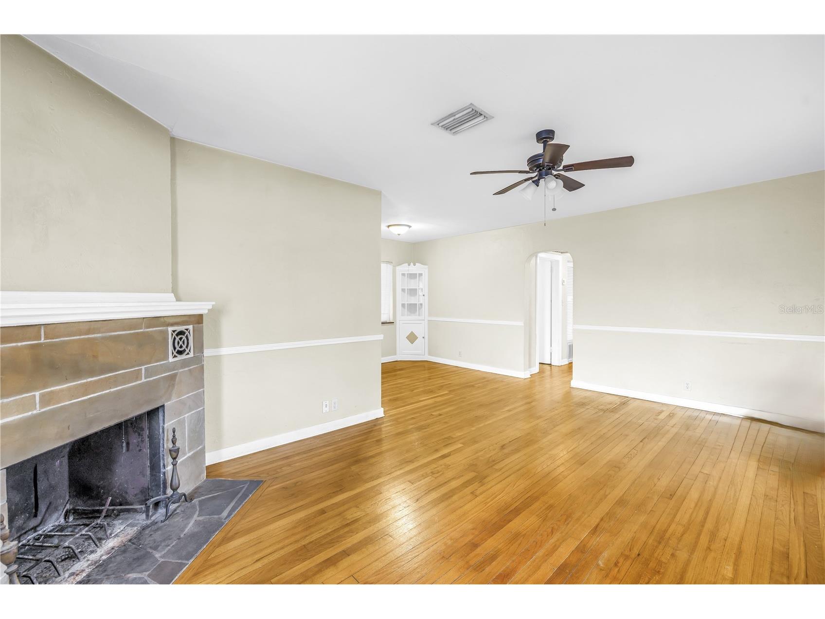 3701 26th Street N Saint Petersburg FL 33713 TB8467558 image9