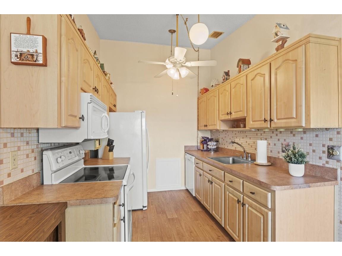 3701 39th Street W Bradenton FL 34205 A4667988 image11