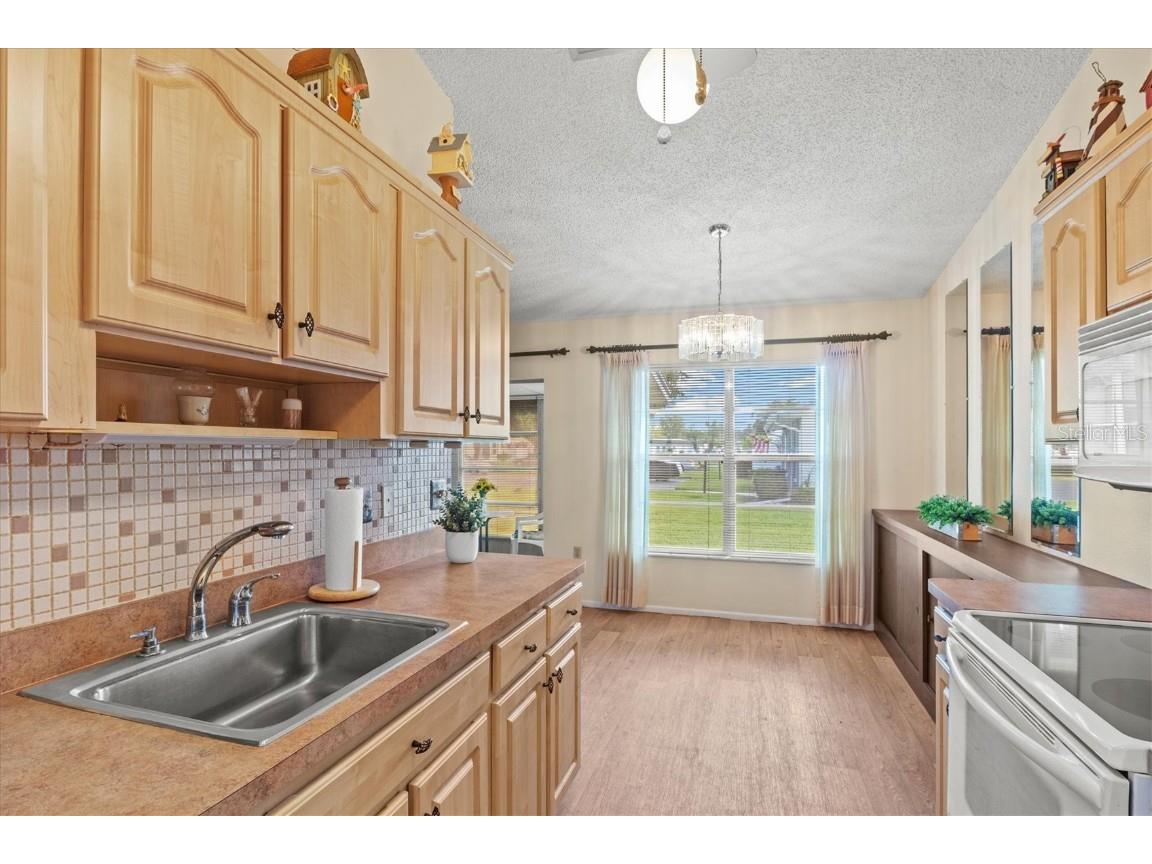 3701 39th Street W Bradenton FL 34205 A4667988 image12