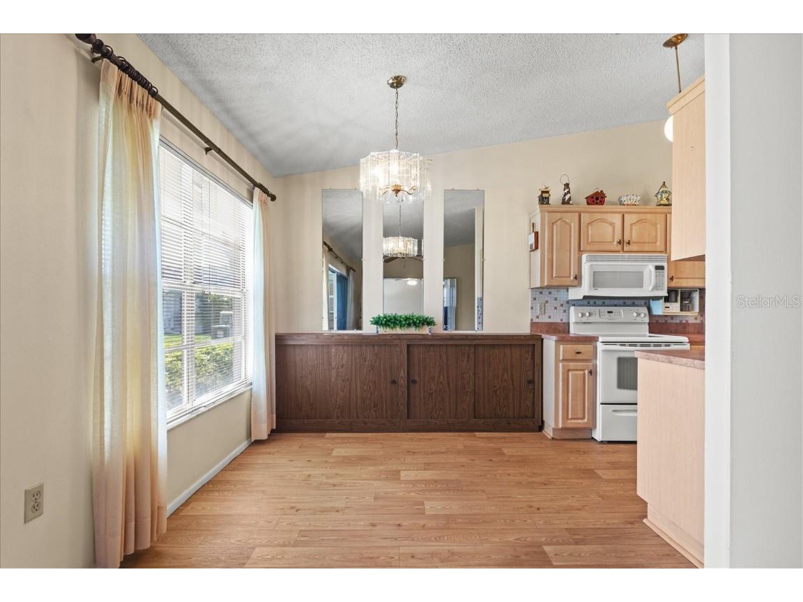 3701 39th Street W Bradenton FL 34205 A4667988 image7