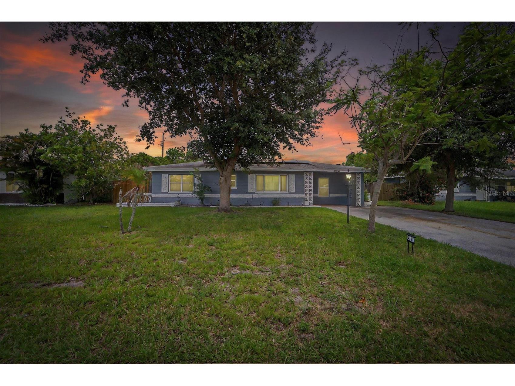 3701 60th Street N Saint Petersburg FL 33710 TB8409137 image1