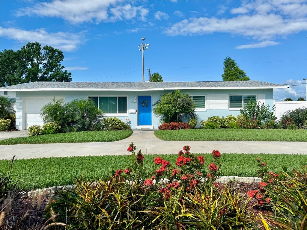 3701 Manatee Drive SE Saint Petersburg FL 33705 TB8389200 image1