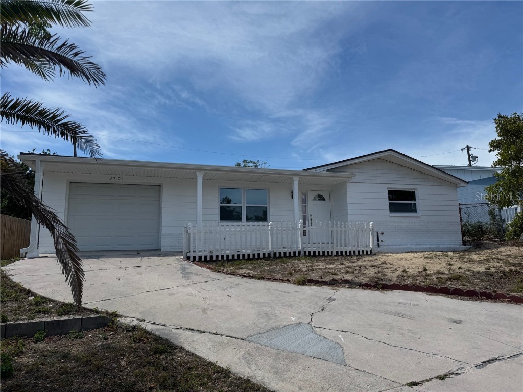 3701 Oakhurst Drive Holiday FL 34691 W7874165 image1