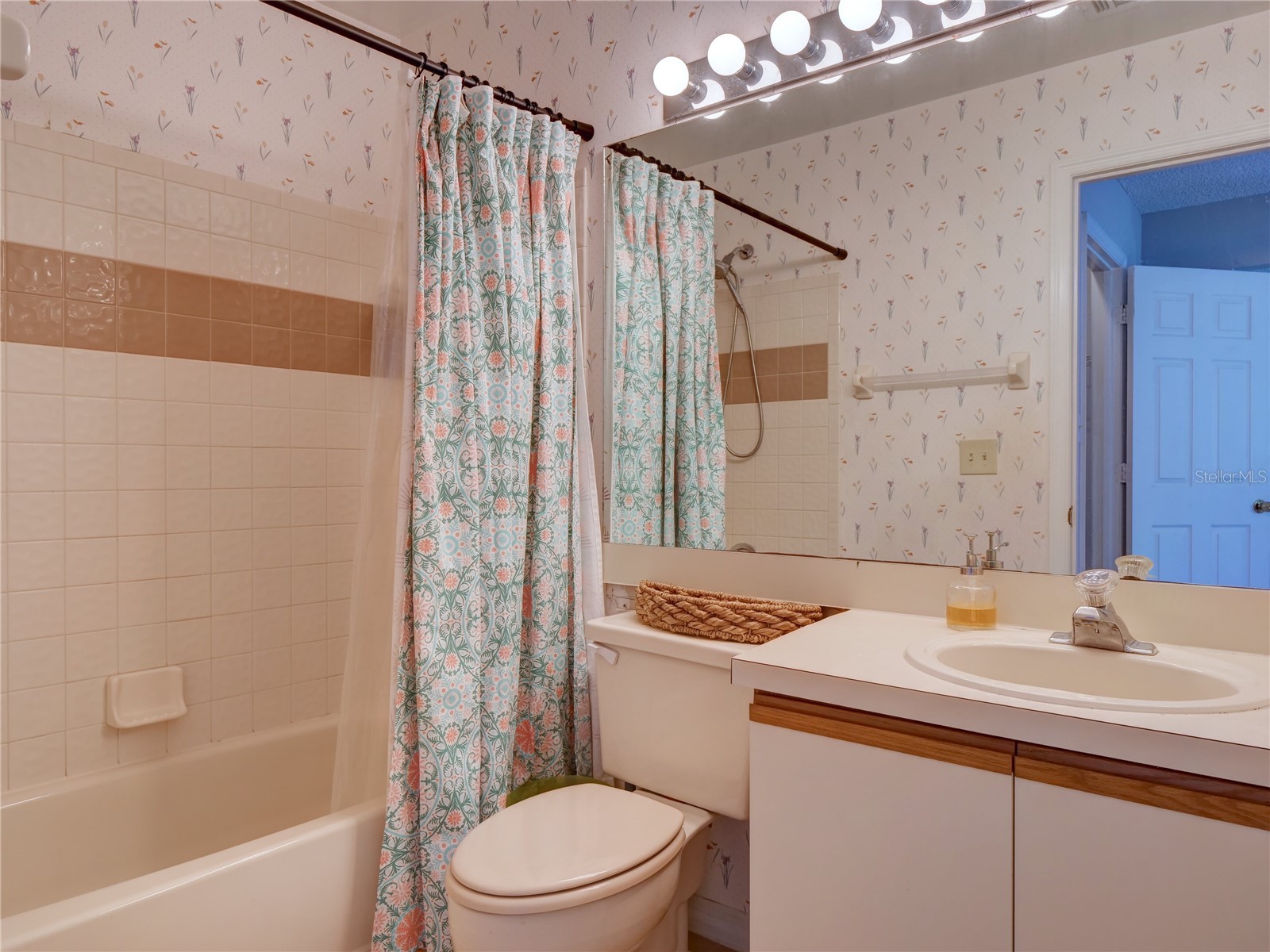 3701 S Lake Orlando Parkway #4 Orlando FL 32808 O6384478 image21