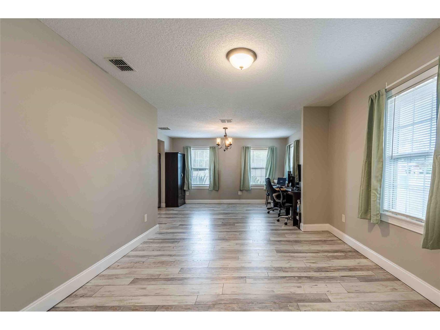 37010 Church Avenue Dade City FL 33525 TB8506913 image4