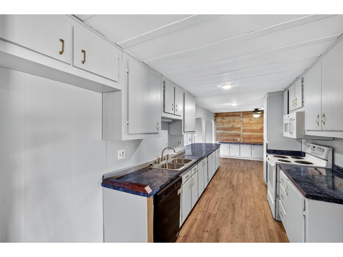 37016 Waterside Drive Zephyrhills FL 33541 TB8435223 image8