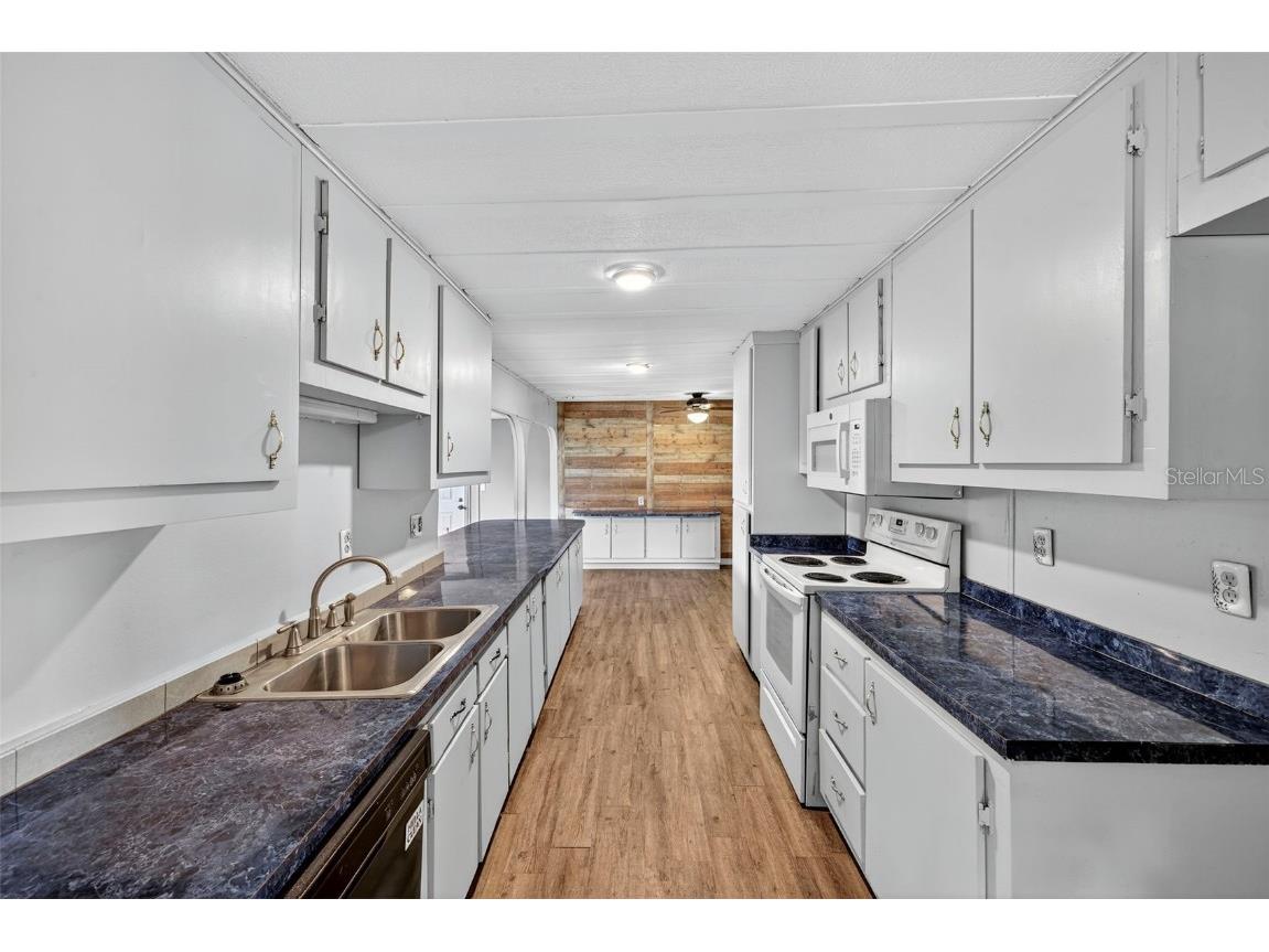 37016 Waterside Drive Zephyrhills FL 33541 TB8435223 image9