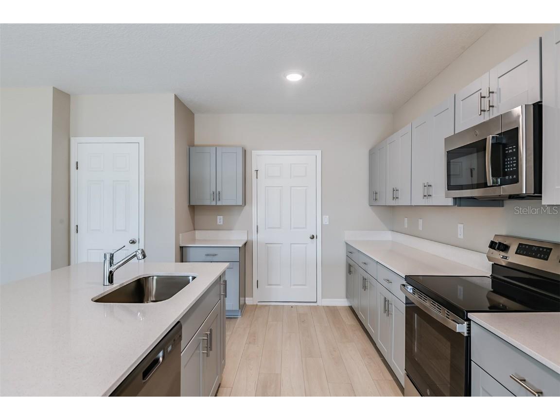 37018 Sagemoor Drive Zephyrhills FL 33541 TB8431162 image3