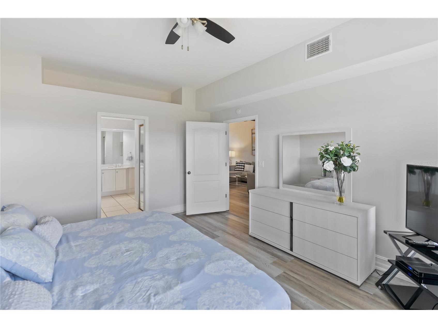 3702 54th Drive W #102 Bradenton FL 34210 A4687241 image19