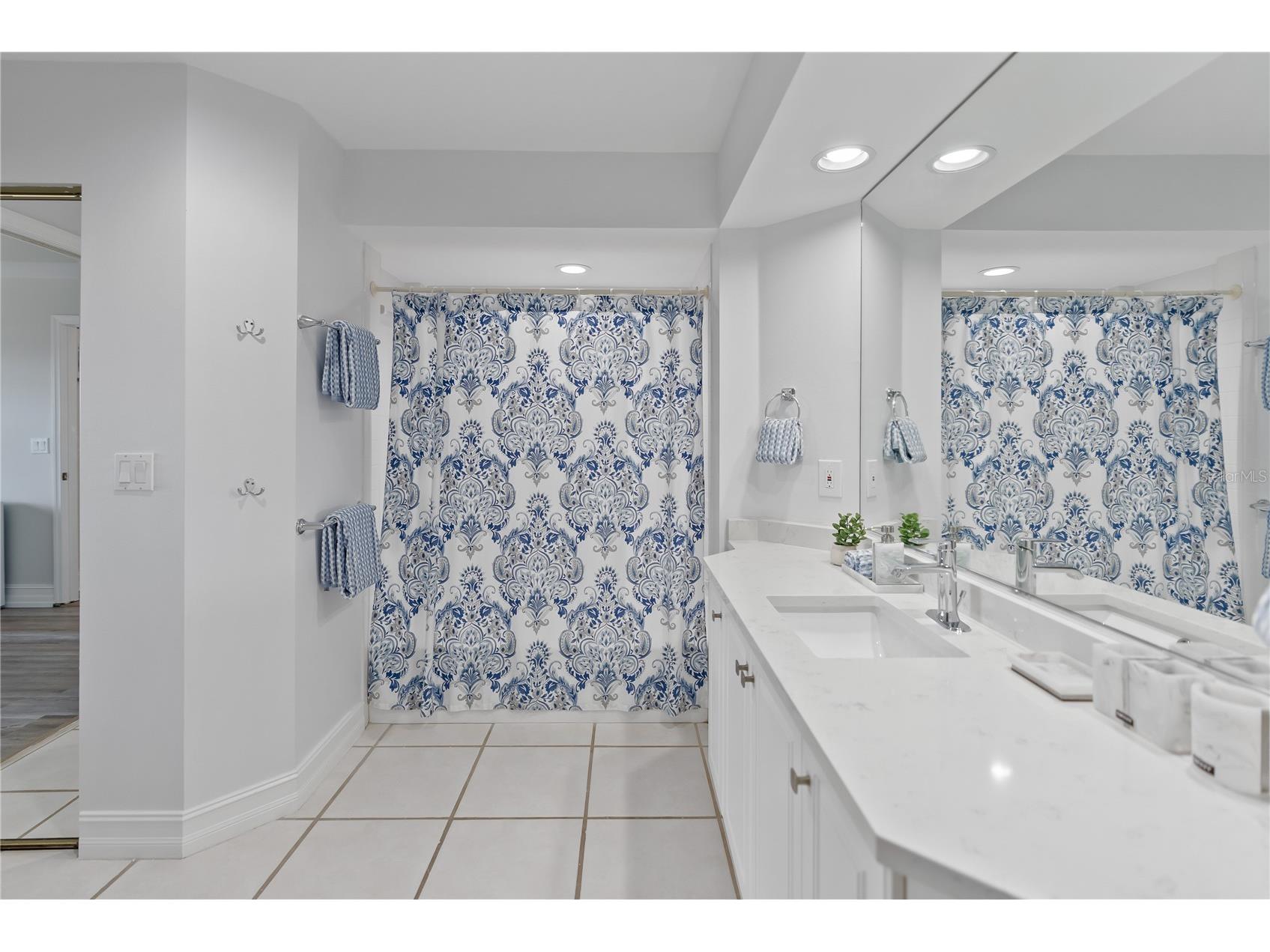 3702 54th Drive W #102 Bradenton FL 34210 A4687241 image20