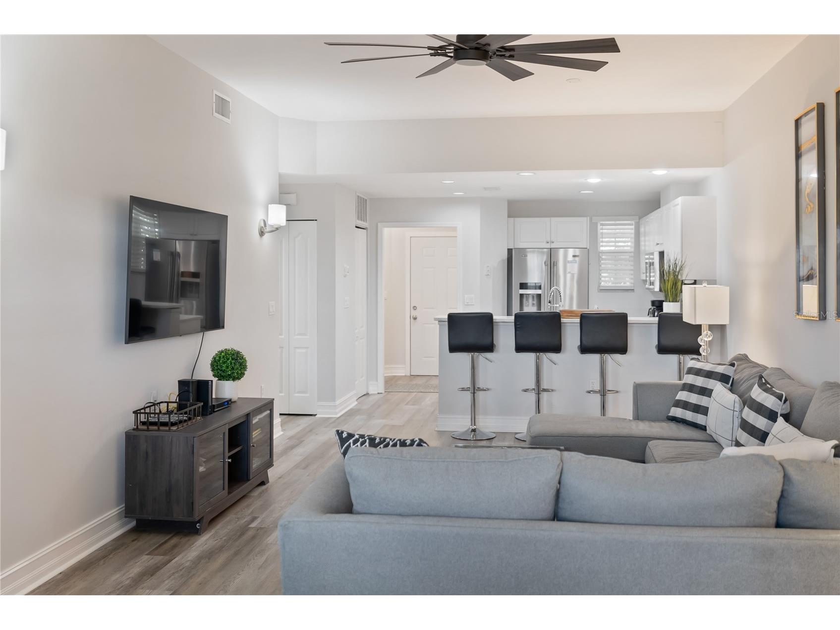 3702 54th Drive W #102 Bradenton FL 34210 A4687241 image9