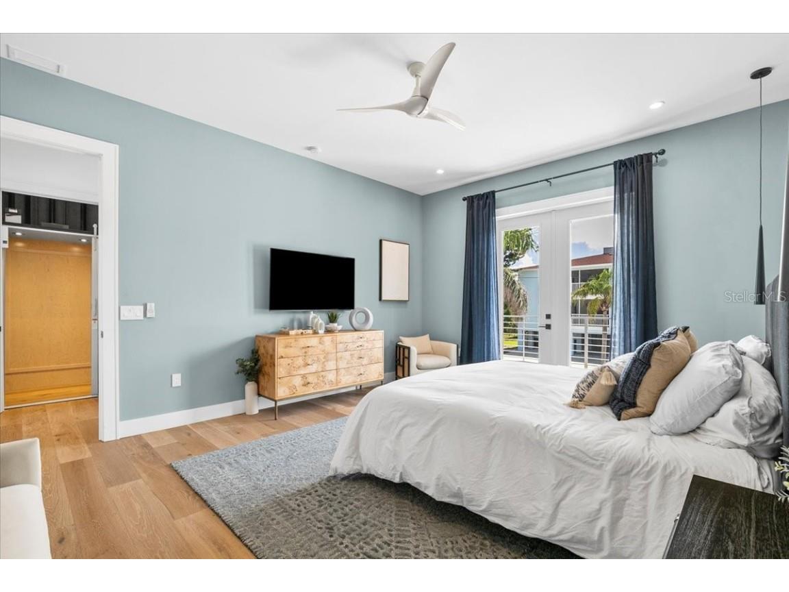 3702 5th Avenue Holmes Beach FL 34217 A4652863 image11