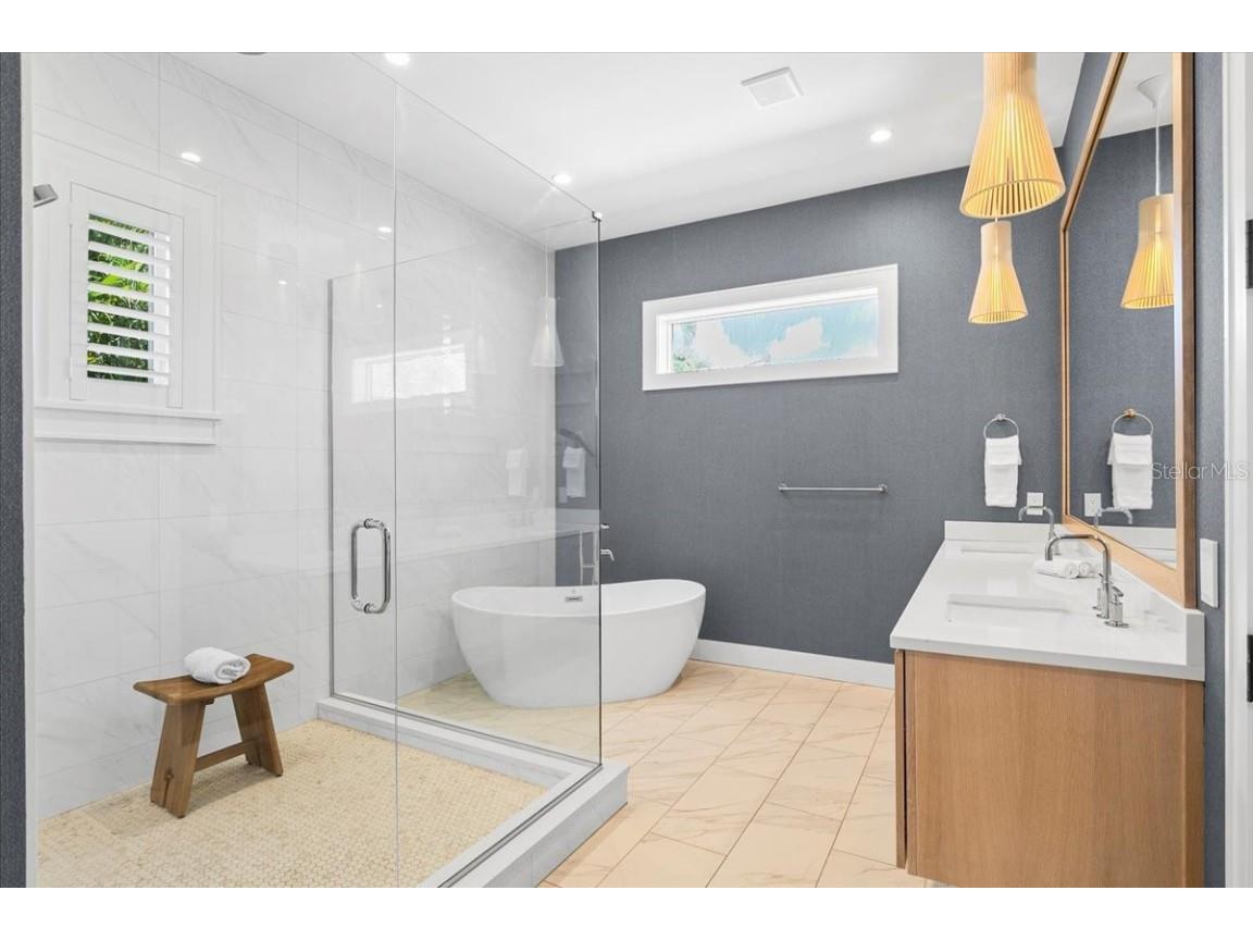 3702 5th Avenue Holmes Beach FL 34217 A4652863 image12