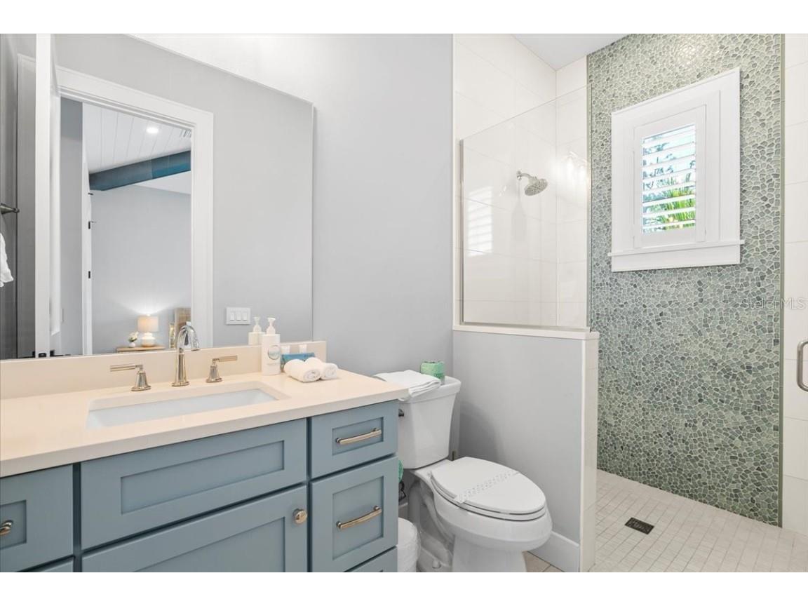 3702 5th Avenue Holmes Beach FL 34217 A4652863 image16