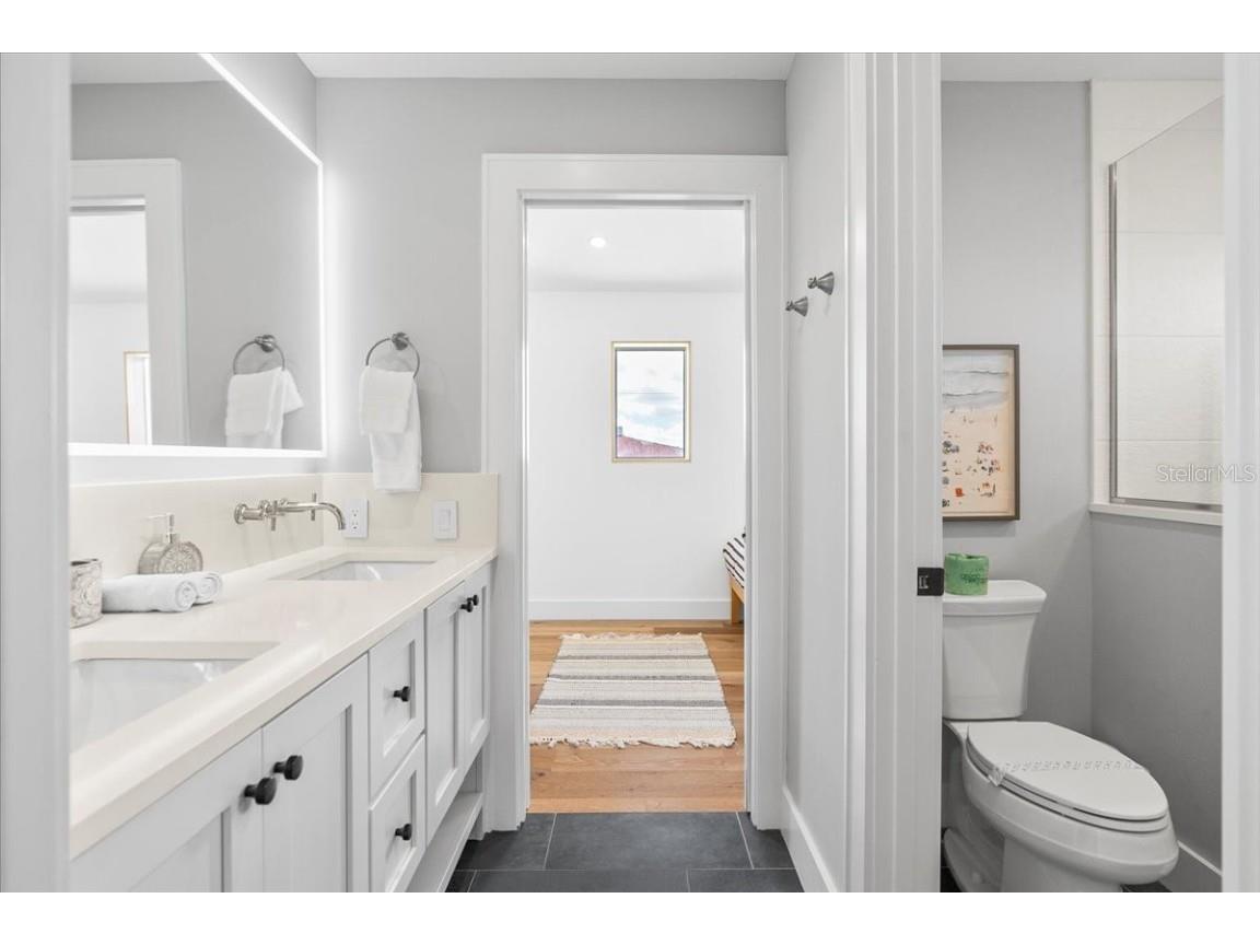 3702 5th Avenue Holmes Beach FL 34217 A4652863 image27