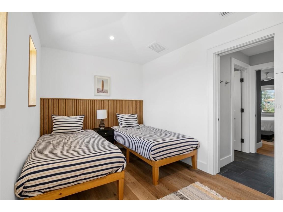 3702 5th Avenue Holmes Beach FL 34217 A4652863 image29