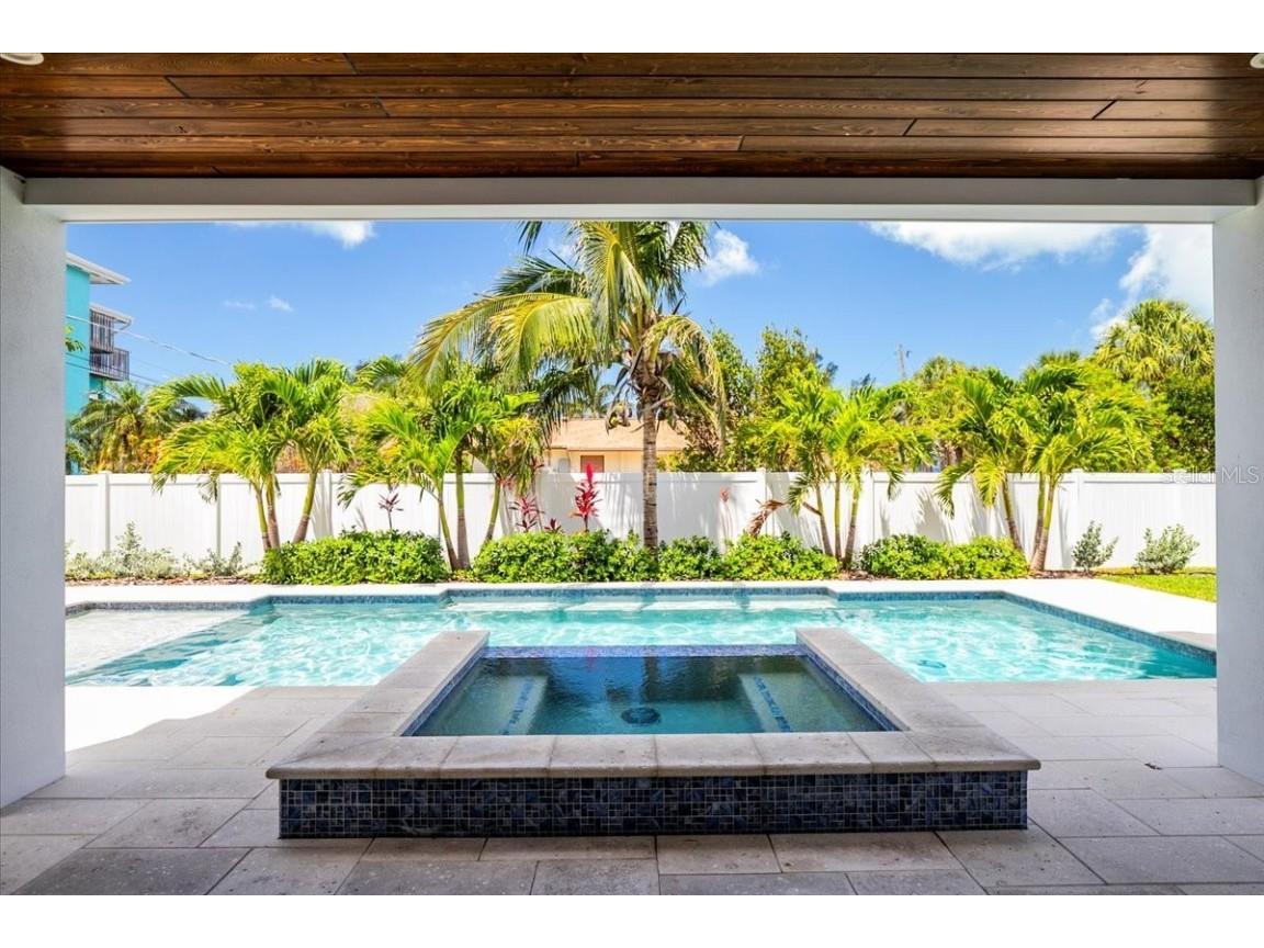 3702 5th Avenue Holmes Beach FL 34217 A4652863 image35