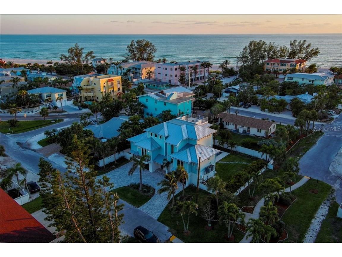 3702 5th Avenue Holmes Beach FL 34217 A4652863 image46