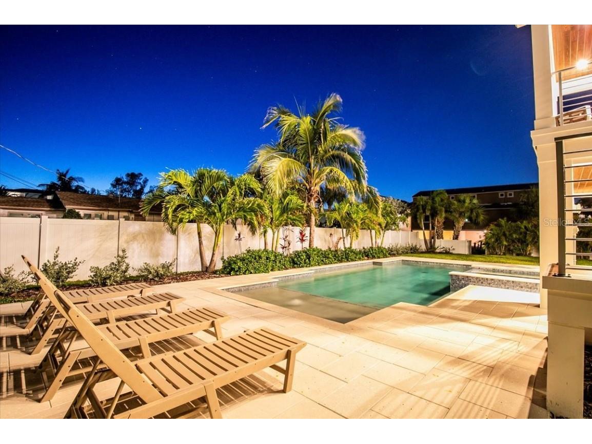 3702 5th Avenue Holmes Beach FL 34217 A4652863 image50