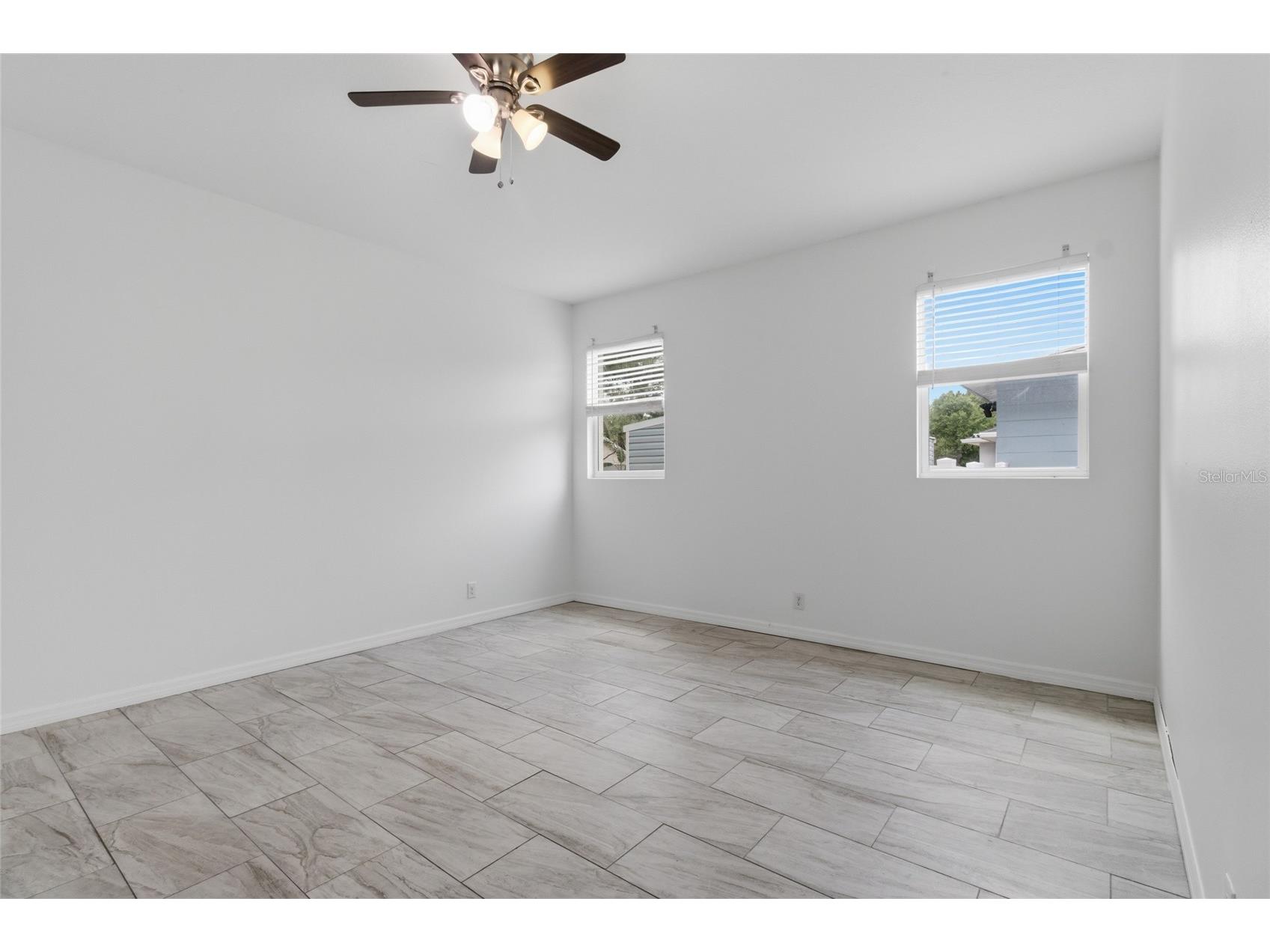 3702 Wiggins Leaf Street Tampa FL 33619 TB8513246 image11