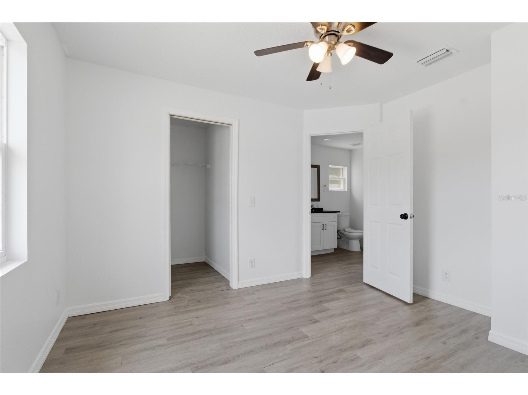 3702 Wiggins Leaf Street Tampa FL 33619 TB8513246 image15