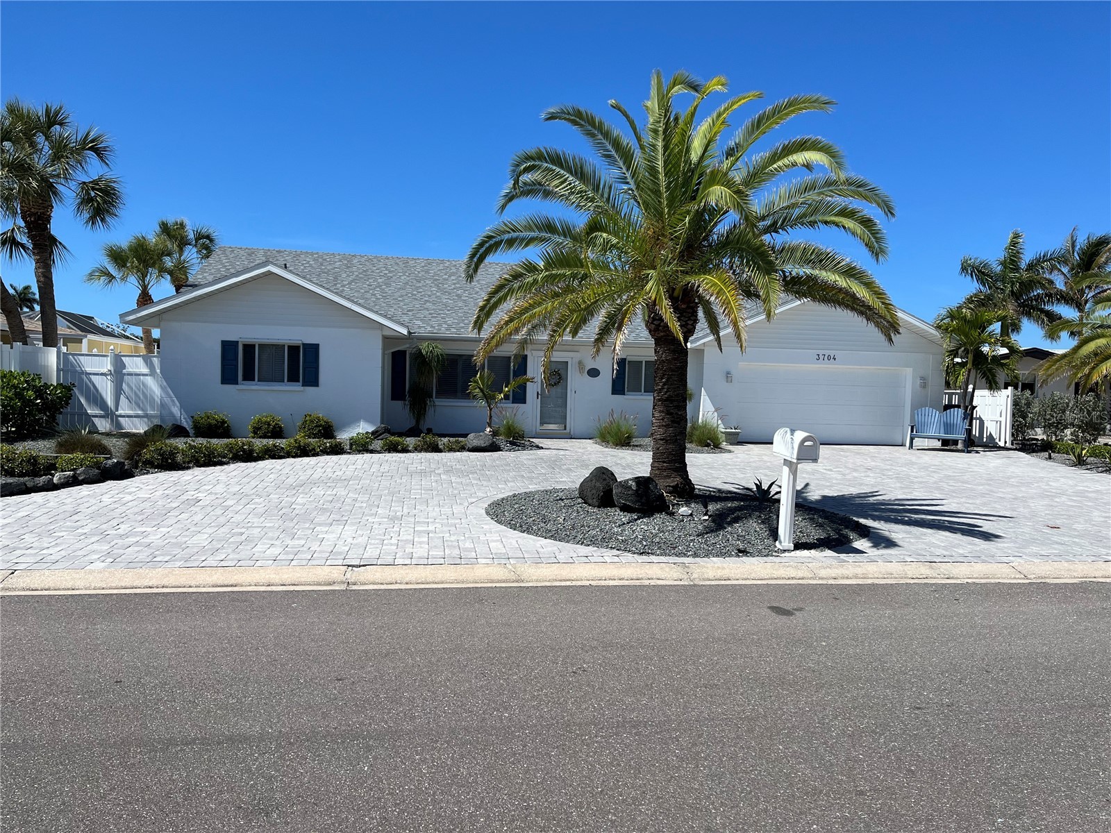 3704 100th Street W Bradenton FL 34210 - PALMA SOLA BAY A4686090 image1