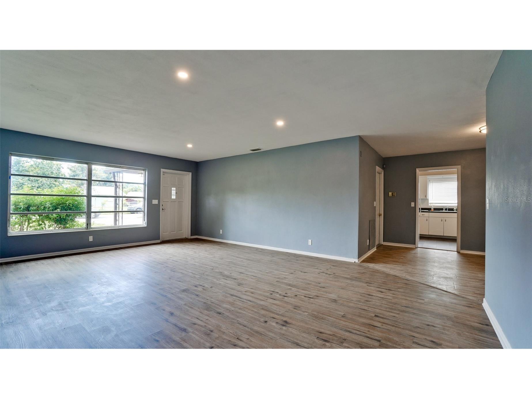 3704 17th Avenue W Bradenton FL 34205 A4670432 image6