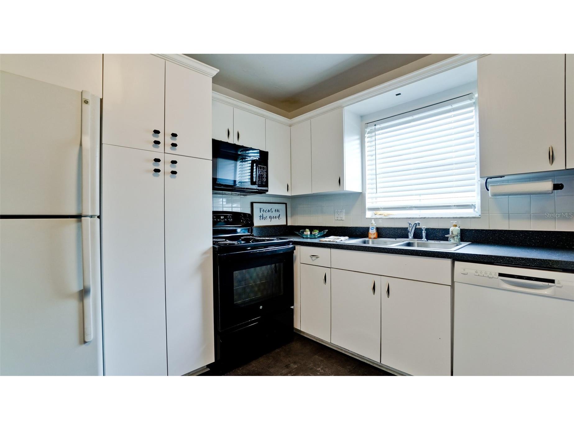 3704 17th Avenue W Bradenton FL 34205 A4670432 image9