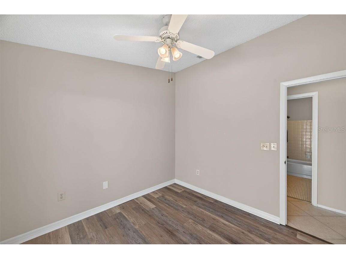 3704 39th Street W #23 Bradenton FL 34205 TB8451391 image18