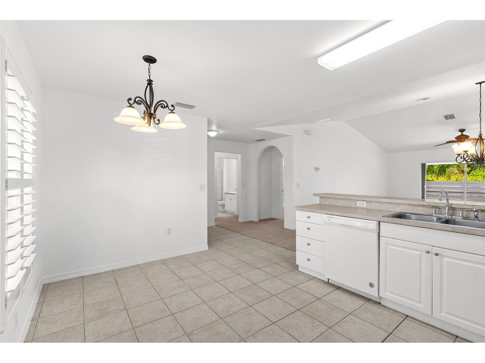 3704 3rd Avenue W Palmetto FL 34221 A4698121 image10
