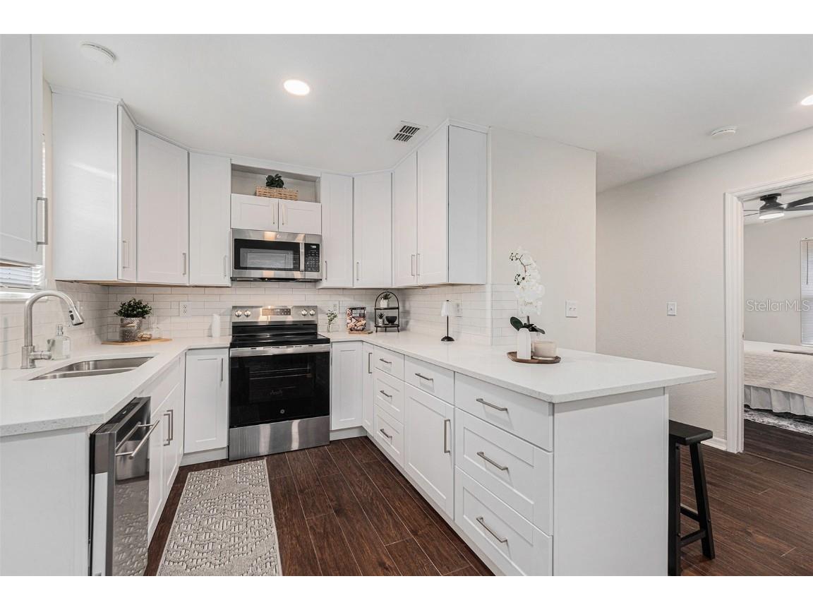 3704 Carroway Street Tampa FL 33619 TB8436258 image2