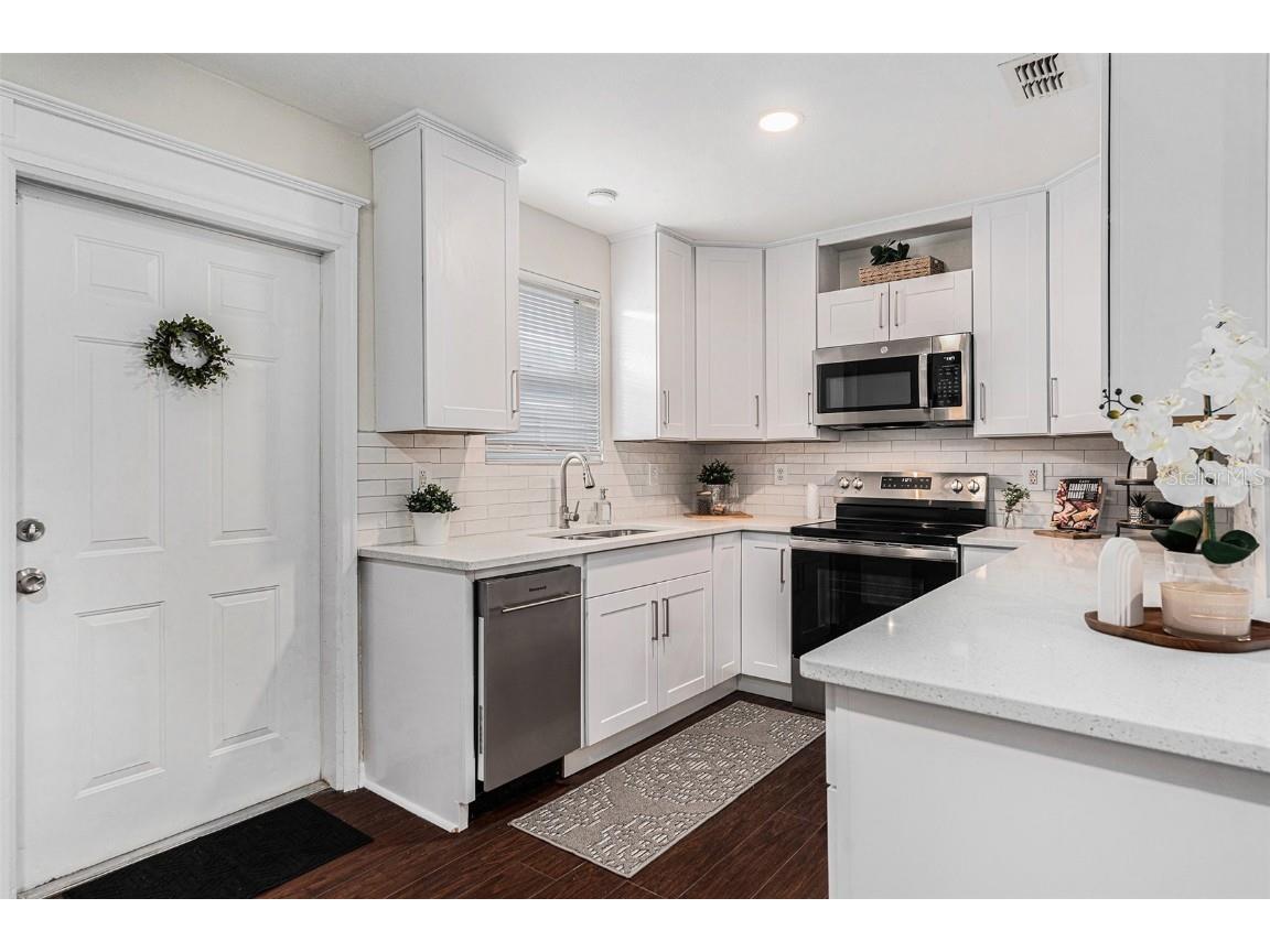 3704 Carroway Street Tampa FL 33619 TB8436258 image8