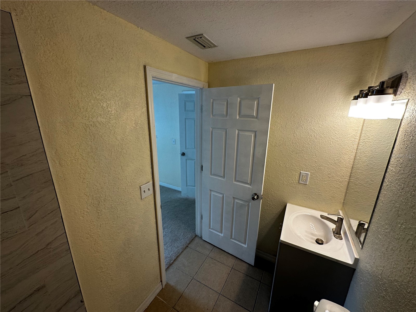 3704 Meadowbreeze Drive Tampa FL 33619 TB8483084 image15