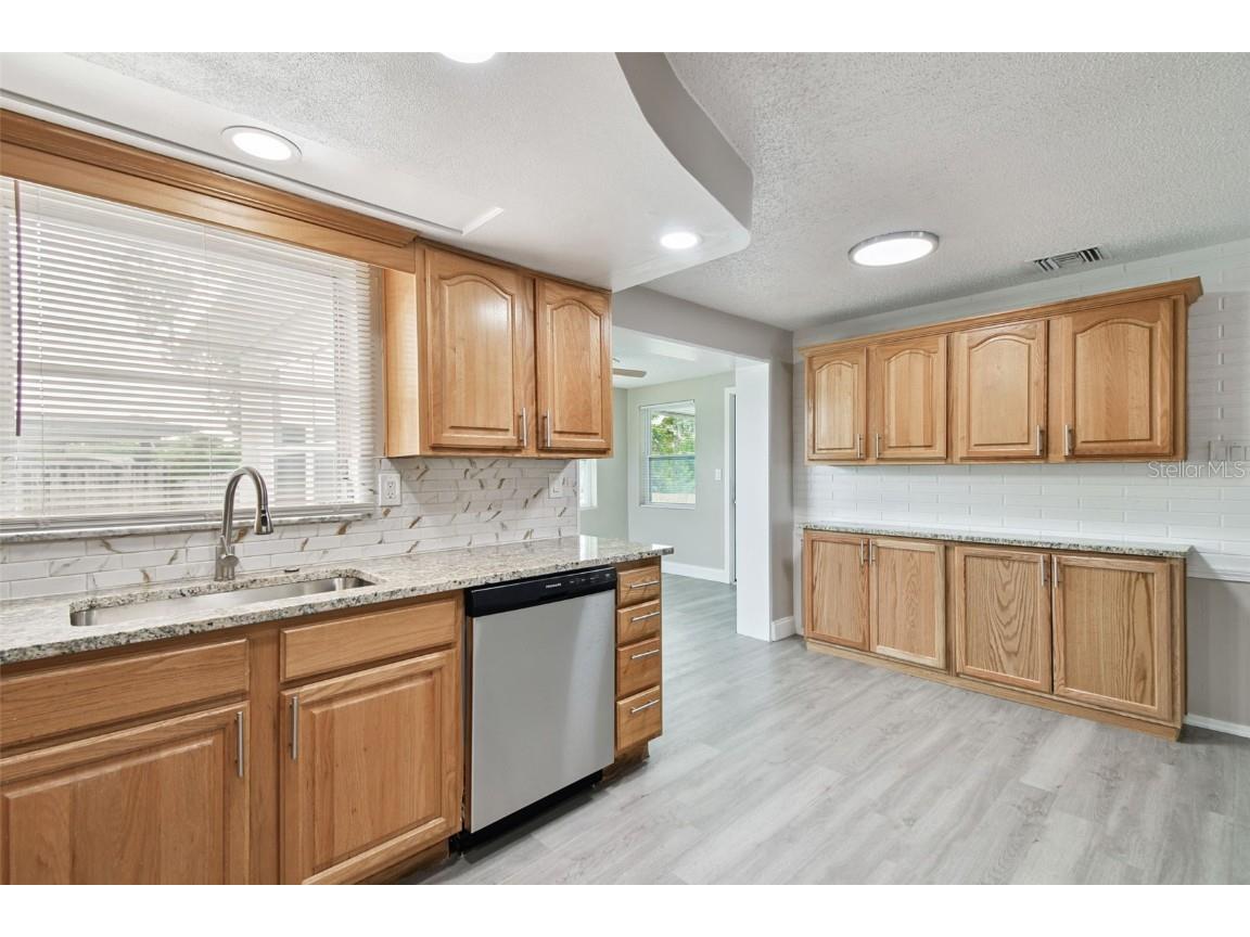 3704 Oakhurst Drive Holiday FL 34691 TB8434526 image10