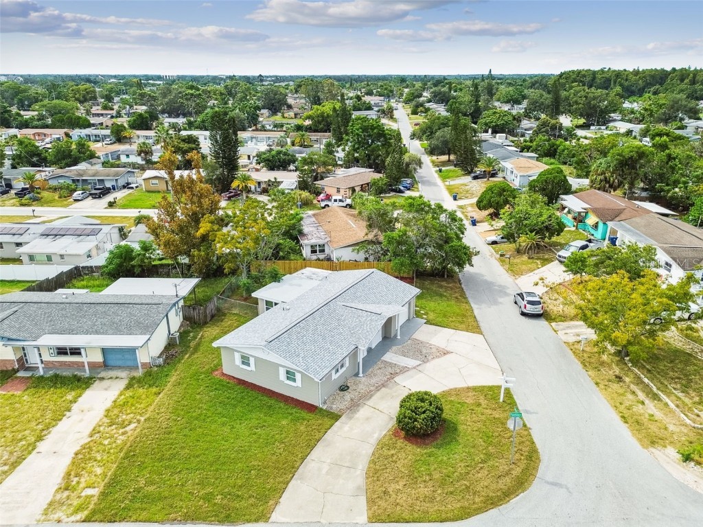 3704 Oakhurst Drive Holiday FL 34691 TB8434526 image38