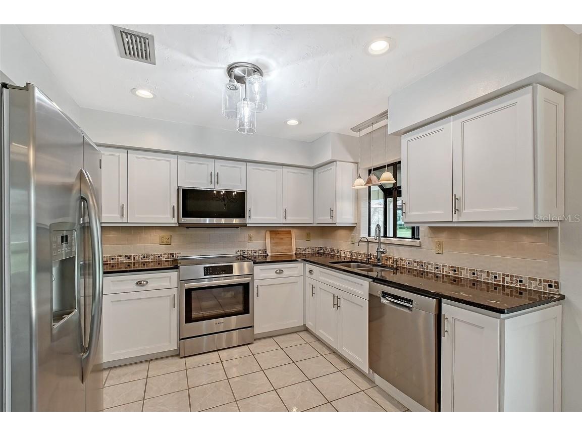 3704 Prairie Dunes Drive Sarasota FL 34238 A4672587 image20