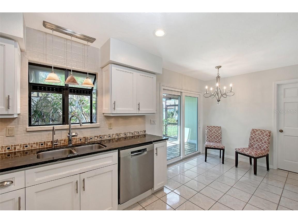 3704 Prairie Dunes Drive Sarasota FL 34238 A4672587 image22