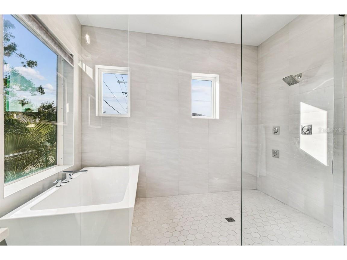 3704 S Lynwood Tampa FL 33611 TB8460213 image32