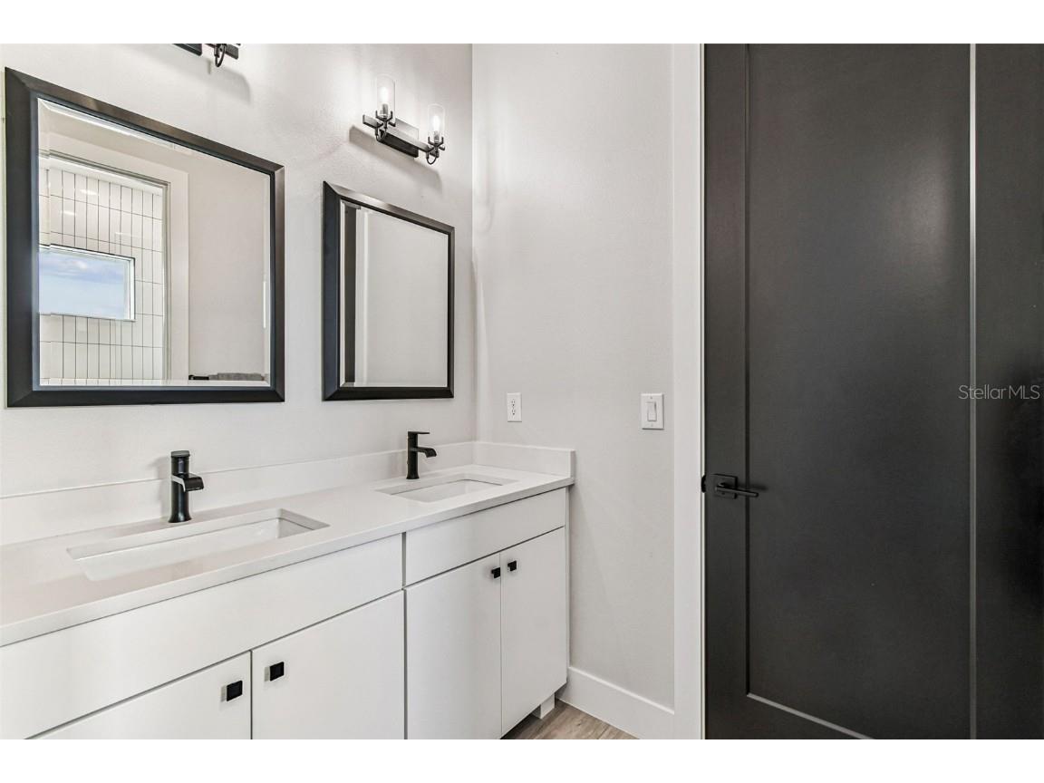 3704 S Lynwood Tampa FL 33611 TB8460213 image35