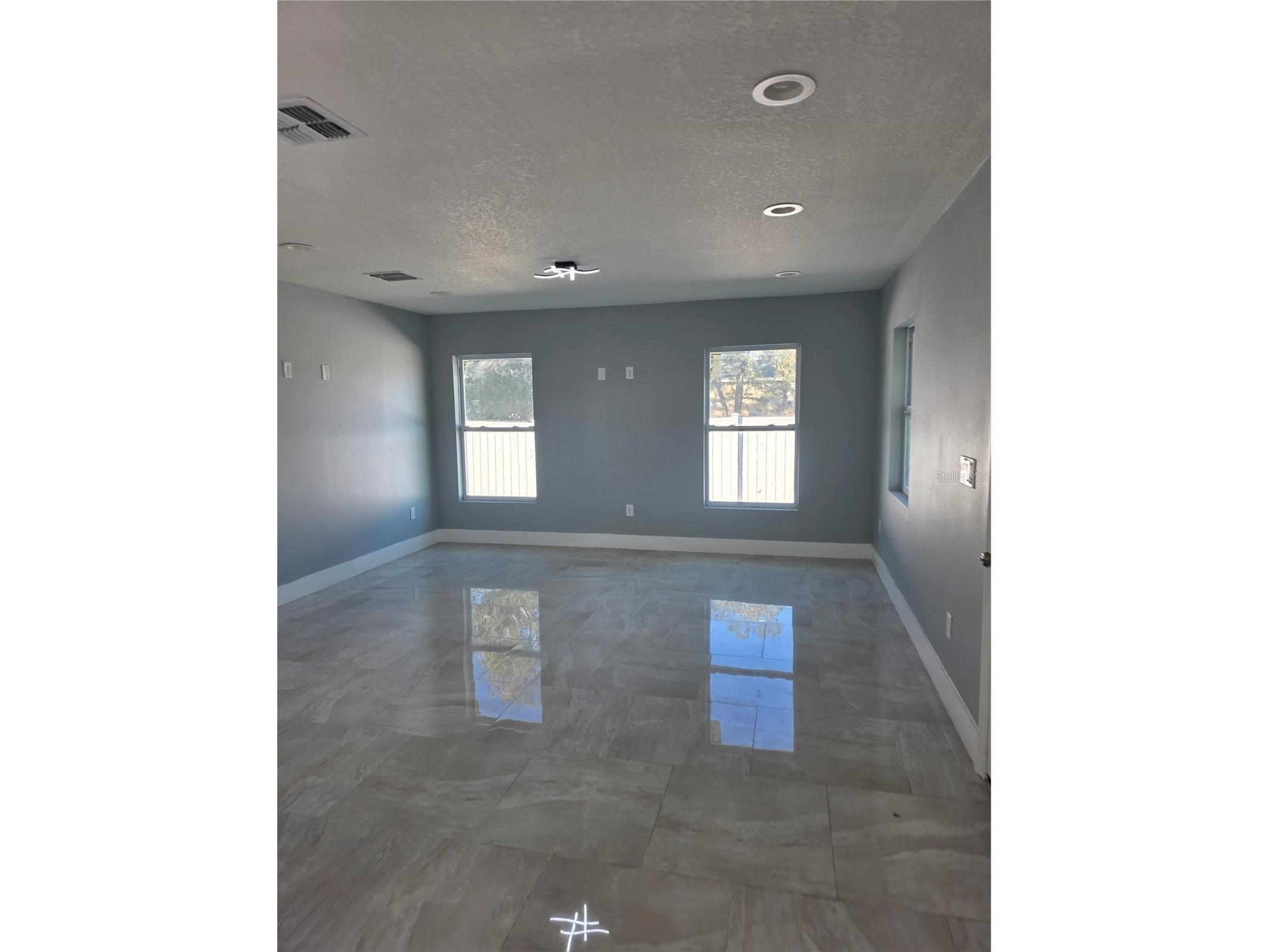 3704 Smith Tree Street Tampa FL 33619 TB8384958 image5