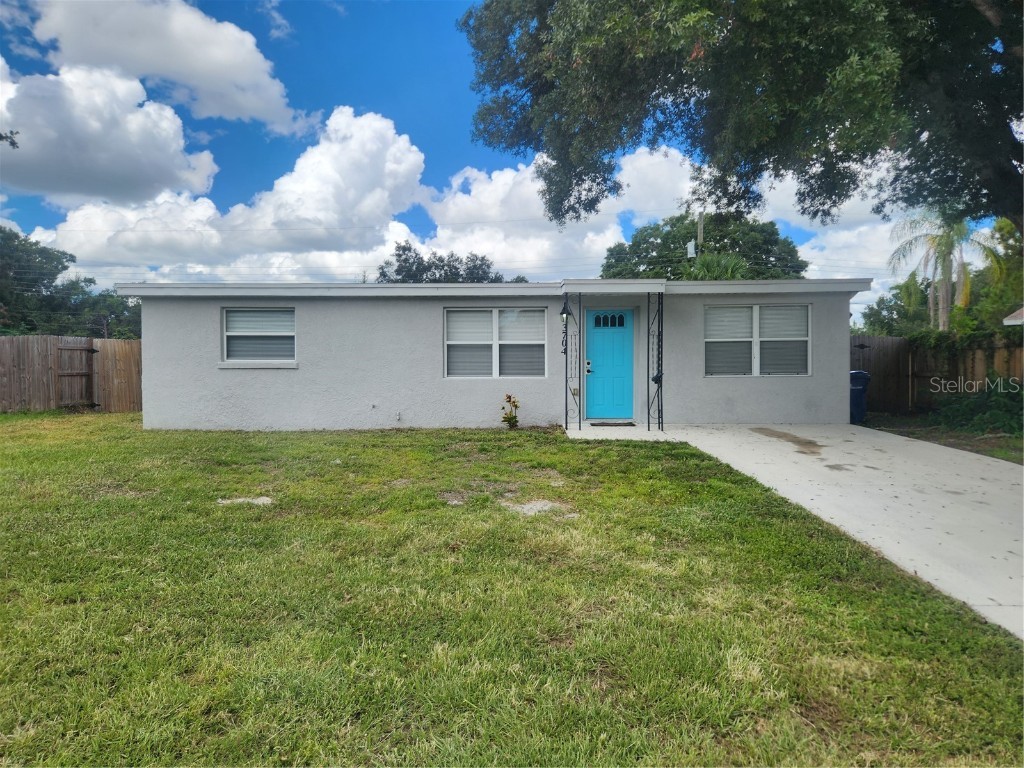 3704 Taro Place Sarasota FL 34232 A4624197 image1