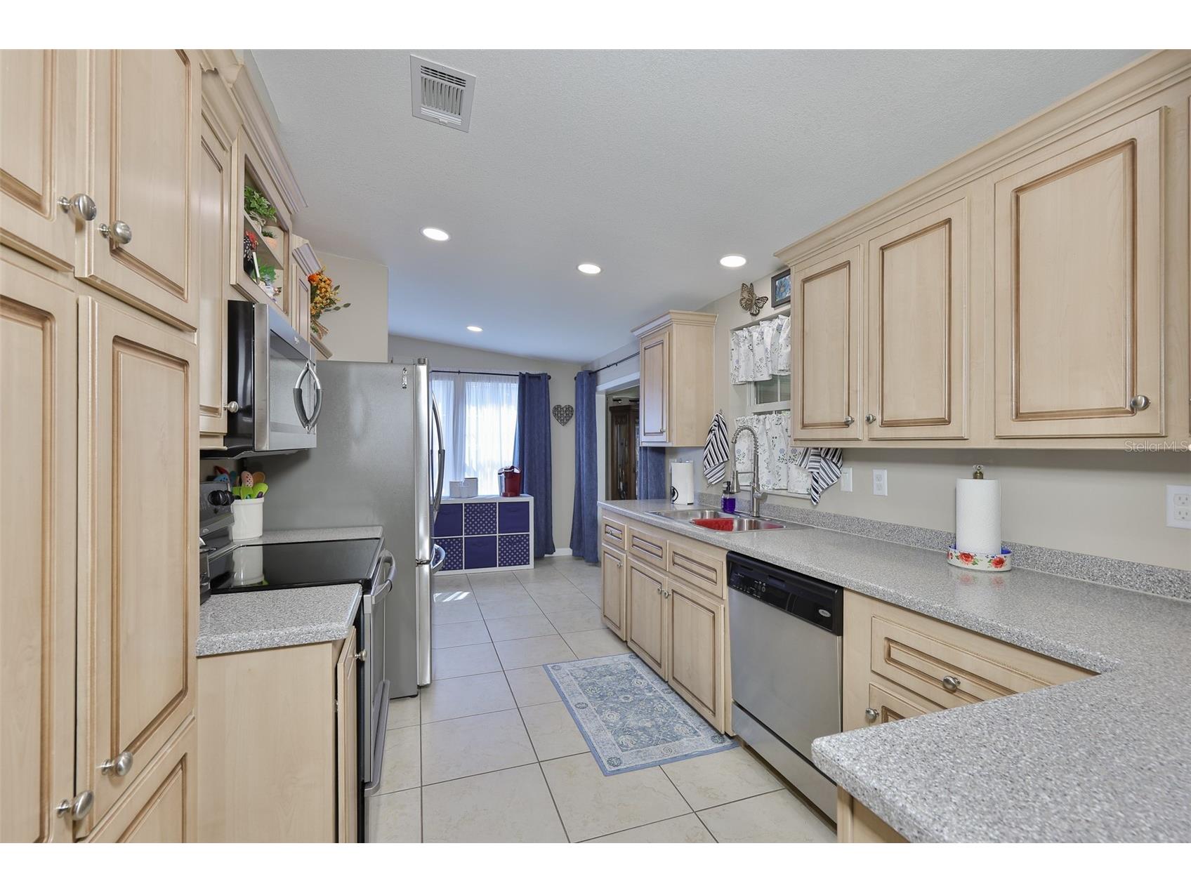37041 Neukom Avenue Zephyrhills FL 33541 TB8480909 image5