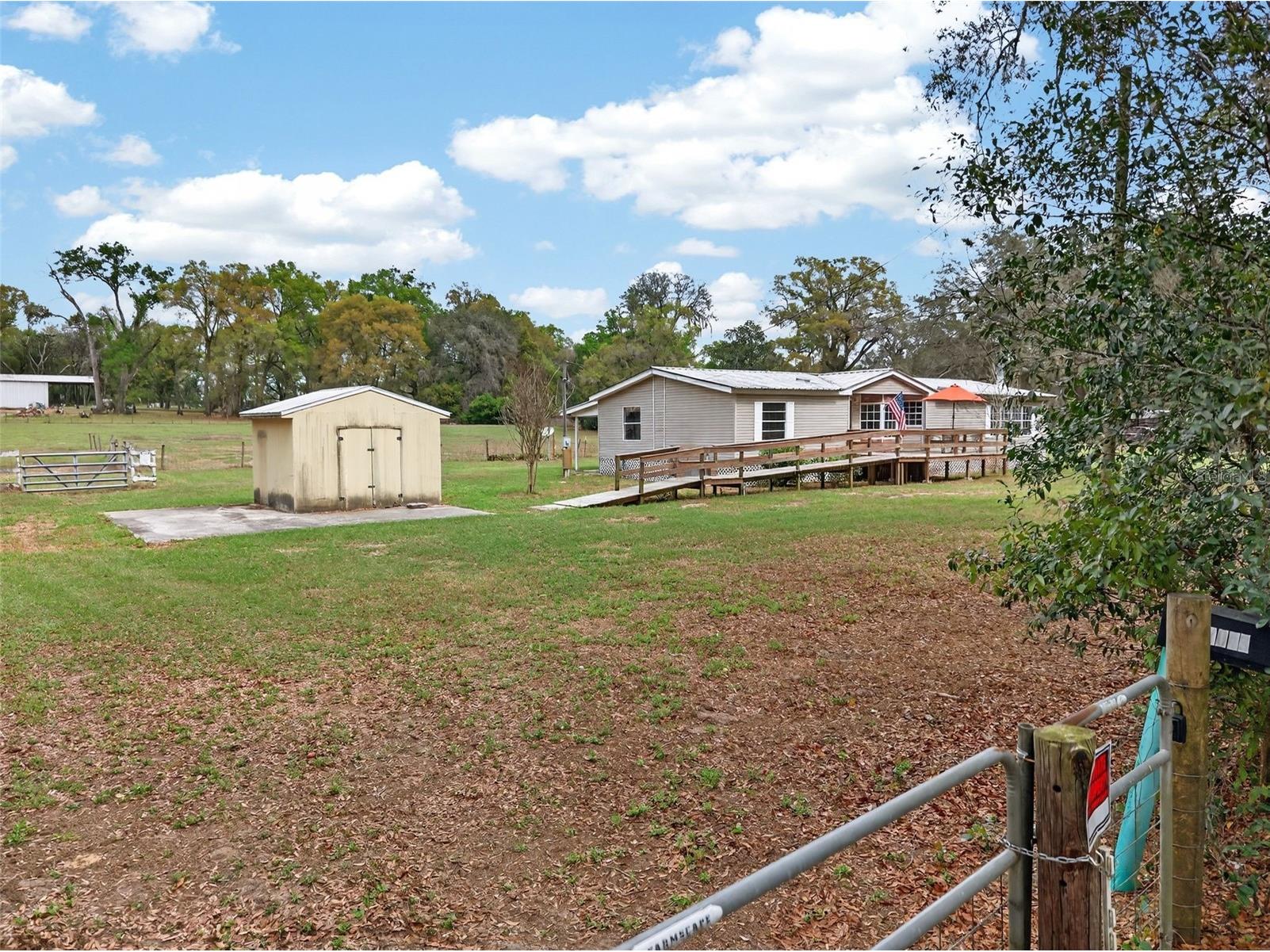 37043 Trilby Road Dade City FL 33523 TB8485929 image57