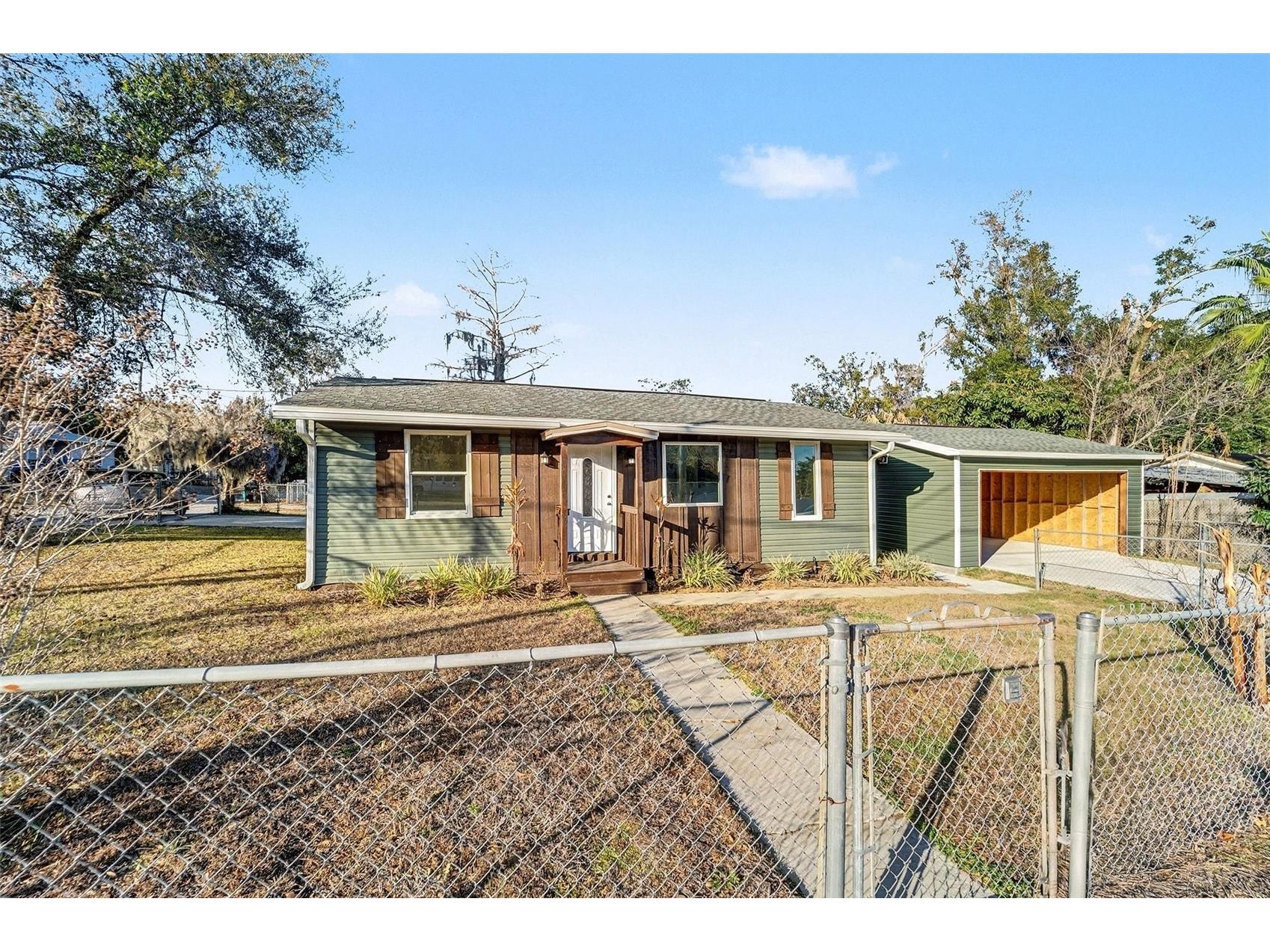 37045 North Avenue Dade City FL 33523 TB8454597 image1